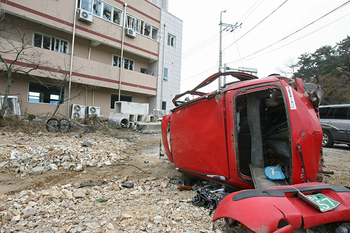 Yeonpyeong island : A destroyed car on Yeonpyeong island in the disputed waters