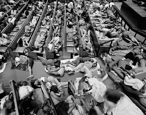 David Goldblatt: Refugees from Zimbabwe given shelter in the Central Methodist Church, 2009
