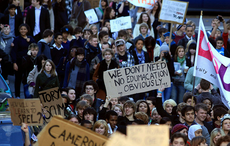 Student Protest Slogans : Students Protest Over The Government's Proposed Changes To Tuition Fees