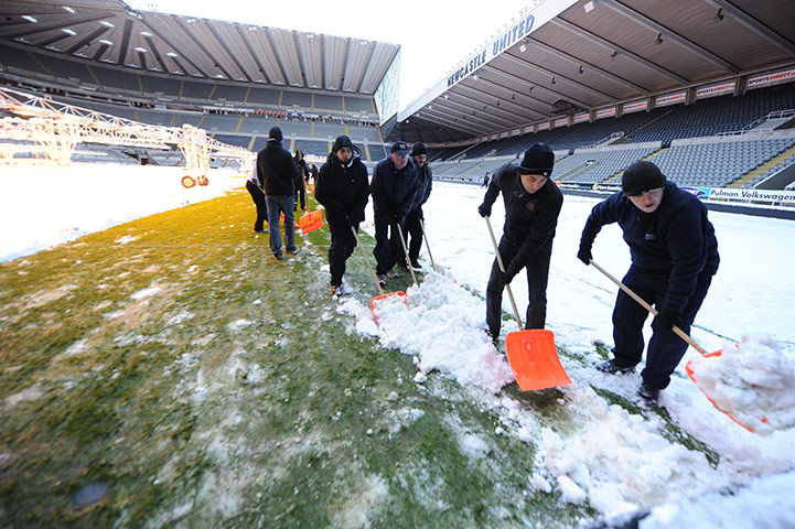 Snowy weather: Winter weather Nov 27th