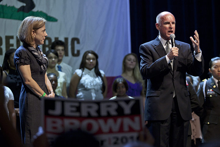 Winners & losers midterms: Jerry Brown's election night party