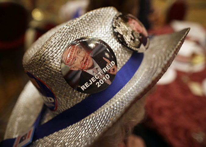 Midterm Election night : Las Vegas: A cowboy hat with messages on