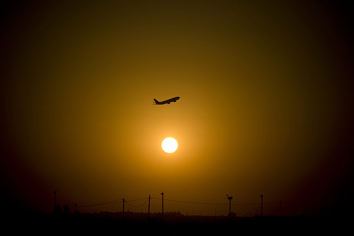 24hours in pics:  A passenger plane takes off at Ben Gurion