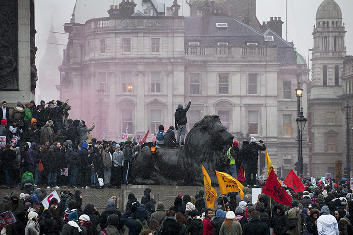 Students protest 3rd day: Students protest 3rd day