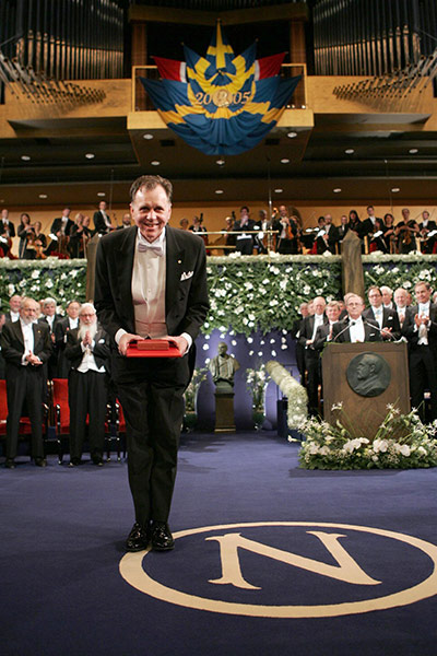 Hard scientists: Australian Barry J. Marshall bows after