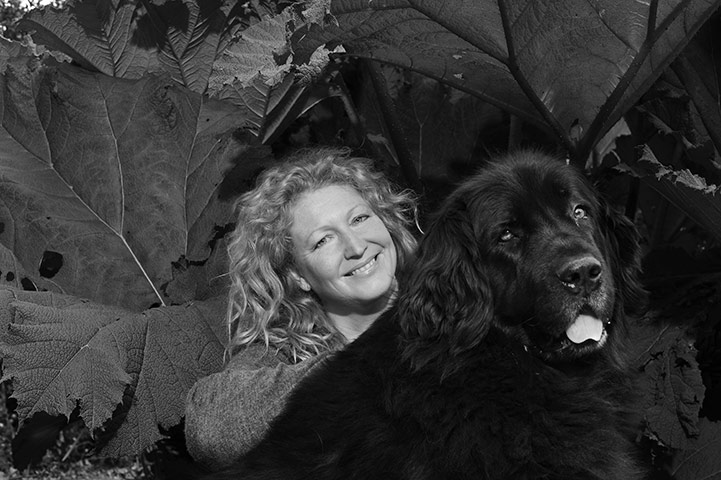 Dogs: Celebrity Photo Ehibition for Guide Dogs Charlie Dimmock – Tara