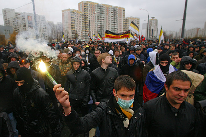 24 Hours: Ultra nationalist demonstrators march with Russian and their party flags