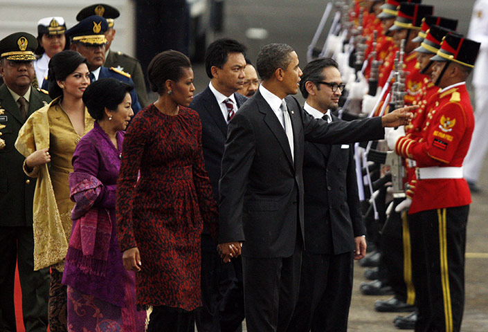 Obama indonesia: US President Barack Obama visits Indonesia