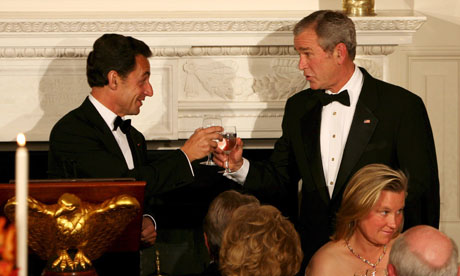 George W Bush toasts Nicolas Sarkozy