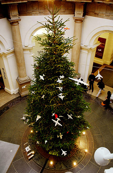 Tate christmas trees: 2007 Tate tree created by Fiona Banner