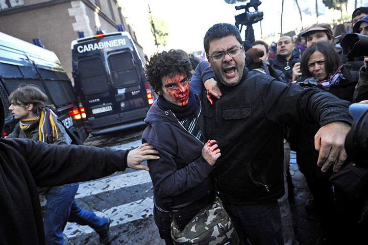 Berlusconi confidence vote: Caruso