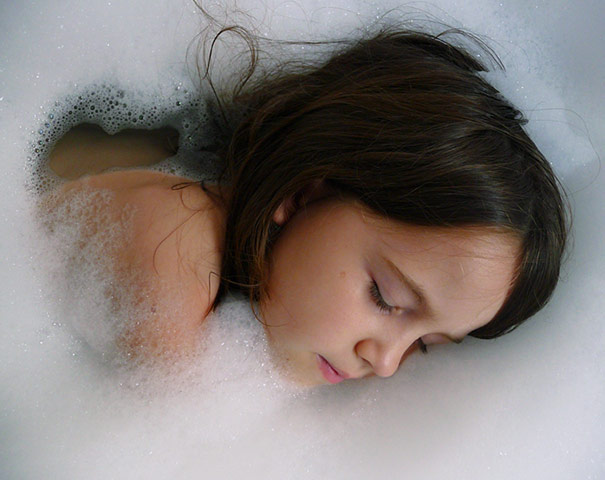 In Pictures: Angel: Girl in bath foam