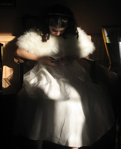 In Pictures: Angel: Girl at wedding