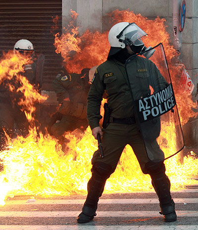 Riots in Athens: Protest against new austerity measures in Greece