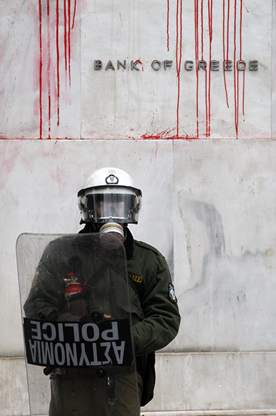 Riots in Athens: Protest against the governments austerity measures