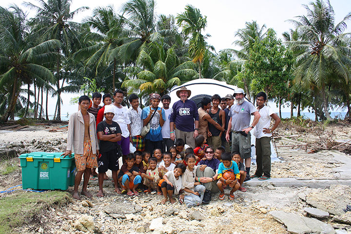 Shelterbox: Aid for Mentawai Island