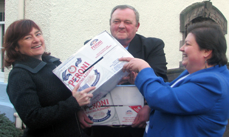 Sarah Boyack and Jackie Baillie get the drinks in at Whitefoord House