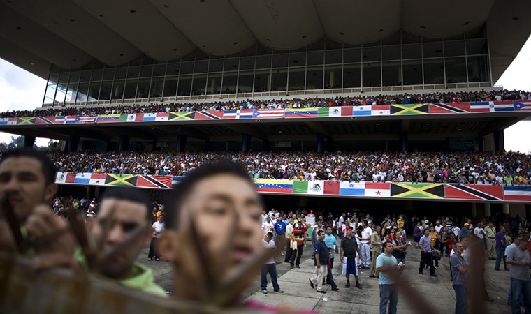 Fromtheagencies Cubillos: Fans watch a horse race during the Caribbean Classic Series in Caracas