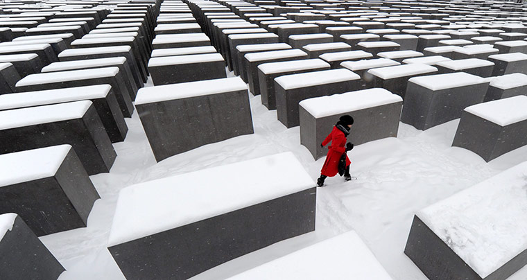 Winter Weather Europe: Snow covers the Holocaust memorial in Berlin, Germany