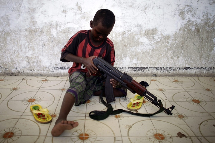 UNICEF Photo of the Year : Somalia: Children in arms