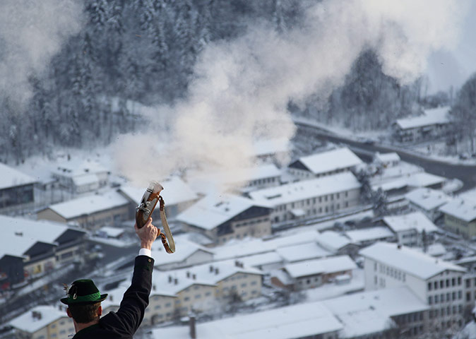 24 hours: Berchtesgaden, Germany: A man fires at the traditional Christmas shooting