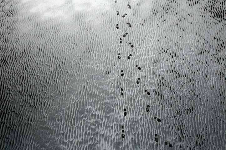 snow continues in uk: Weston-Super-Mare 