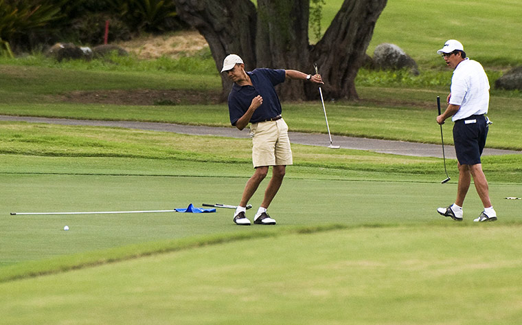 obama 2010: obama plays golf
