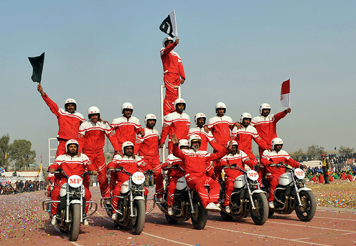 Christmas Day : Christmas Day Around the World