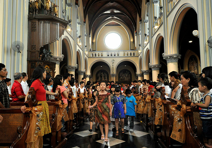 Christmas Day : Christmas Day Around the World