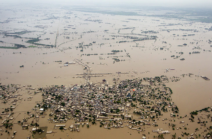 2010 year in environment2: Pakistan Flood Devastation Continues To Grow