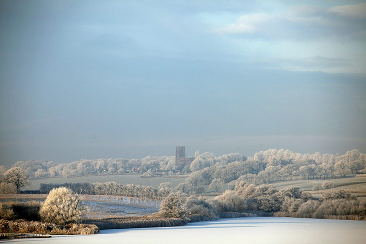 More Snow: Freezing Temperatures Sweep The UK