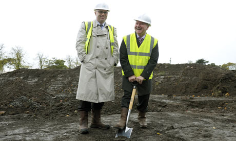 Edinburgh's housing spokesman Paul Edie met up with Scotland's housing minister Alex Neil in Gracemount recently