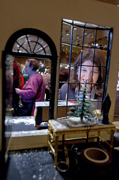 Dollhouse festival: Kensington Dollhouse Festival 2010