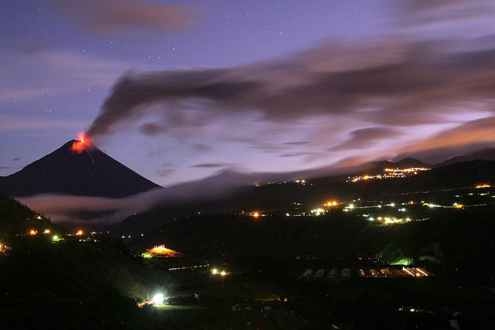 24 hours: Tungurahua volcano