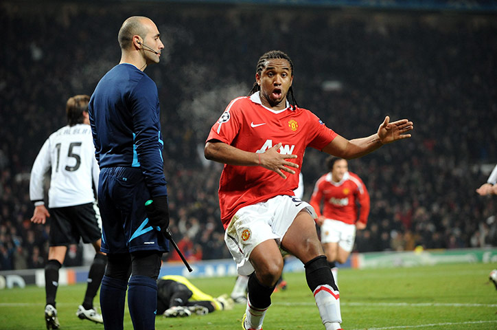 Champions League Tuesday: Anderson celebrates equalising for Manchester United against Valencia