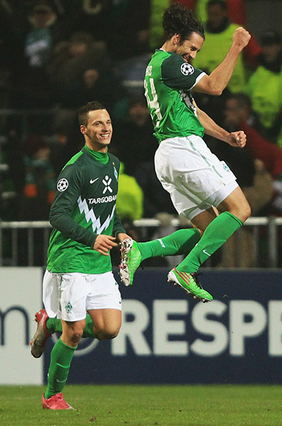 Tuesday Champions League: Claudio Pizarro celebrates scoring against Inter