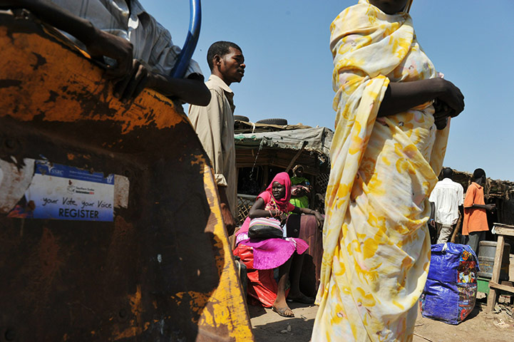 ROBERTO SCHMIDT 2: from the agencies in Sudan 