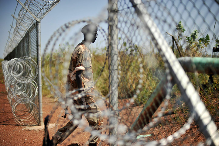 ROBERTO SCHMIDT 2: from the agencies in Sudan 