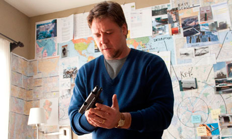 Extra next 3 days 2. Oscar winner Russell Crowe stars alongside Elizabeth ... Extra next 3 days 2. Oscar winner Russell Crowe stars alongside Elizabeth ...