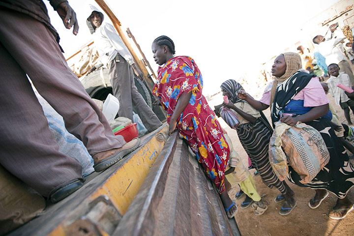 Darfur People Return: Displaced people of Darfur begin to return to their villages