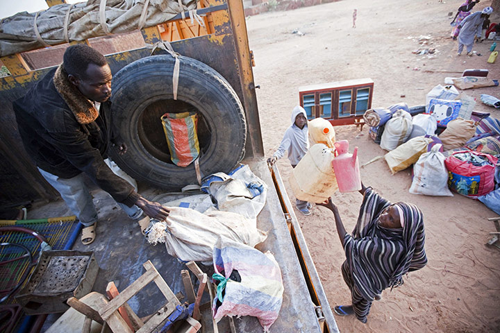 Darfur People Return: Displaced people of Darfur begin to return to their villages