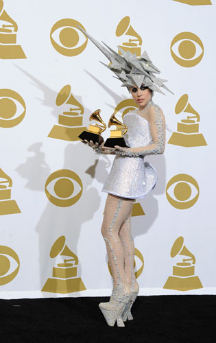grammys: Lady Gaga holds up her award