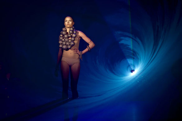 24 hours : Amsterdam International Fashion week