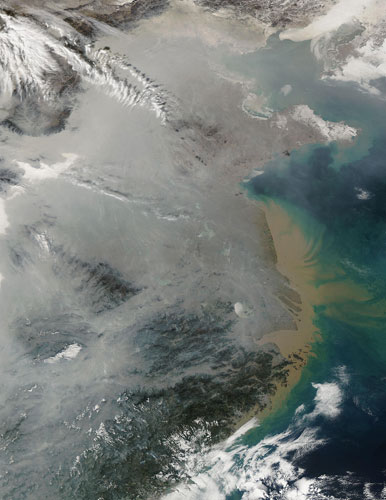 Satellite Eye on Earth: Pollution create haze over China
