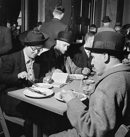 Wartime food: The Londoners  Meal Service