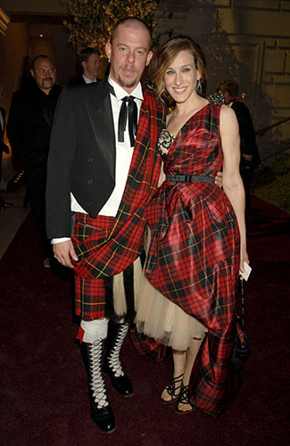 Alexander McQueen: 2006:  Alexander McQueen and Sarah Jessica Parker Anglomania