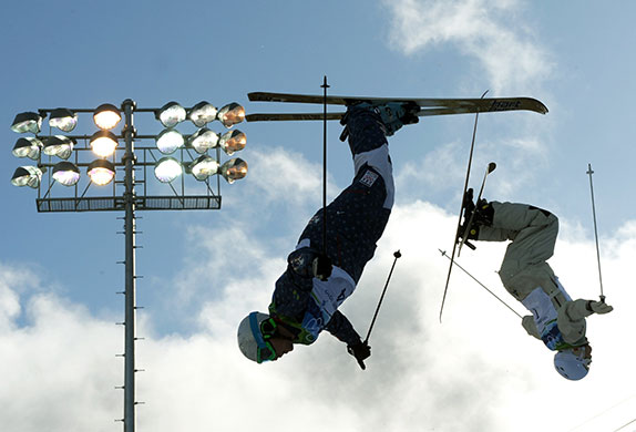 winter olympics day 3: Moguls Freestyle Skiing preliminaries