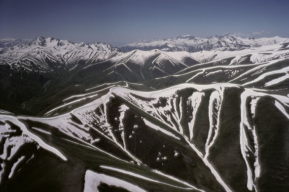 Tajikistan Climate: The large Pamir mountain system in Tajikistan