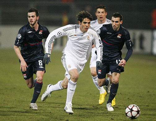 Tuesday Champions League: Real Madrid's Kaka challenges Olympique Lyon's Pjanic and Reveillere