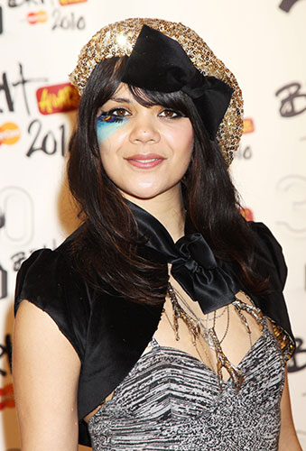 Brit Awards Style: The Brit Awards 2010 Natasha Khan of Bat For Lashes